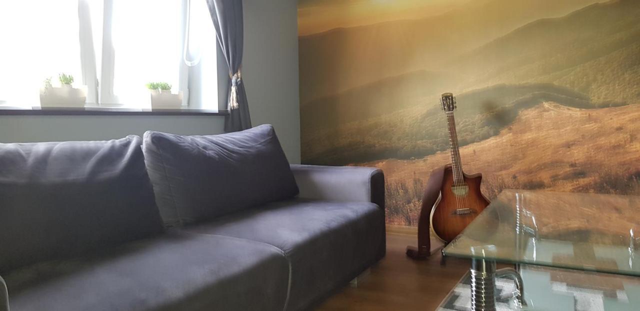 Apartament Folkowy Wujek Pod Gromadzyniem Ustrzyki Dolne Luaran gambar